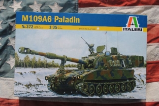 Italeri 0372  M109A6 PALADIN